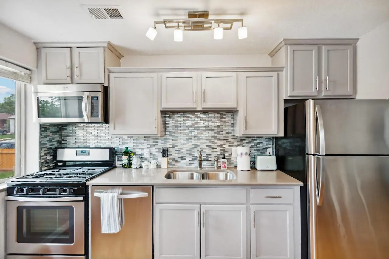 Apt Close To Empower Field Pepsi Center & More Denver Apartment