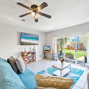 beach-house-5min-walk-to-beach-pool-pet-friendly.hotels-destin.com/